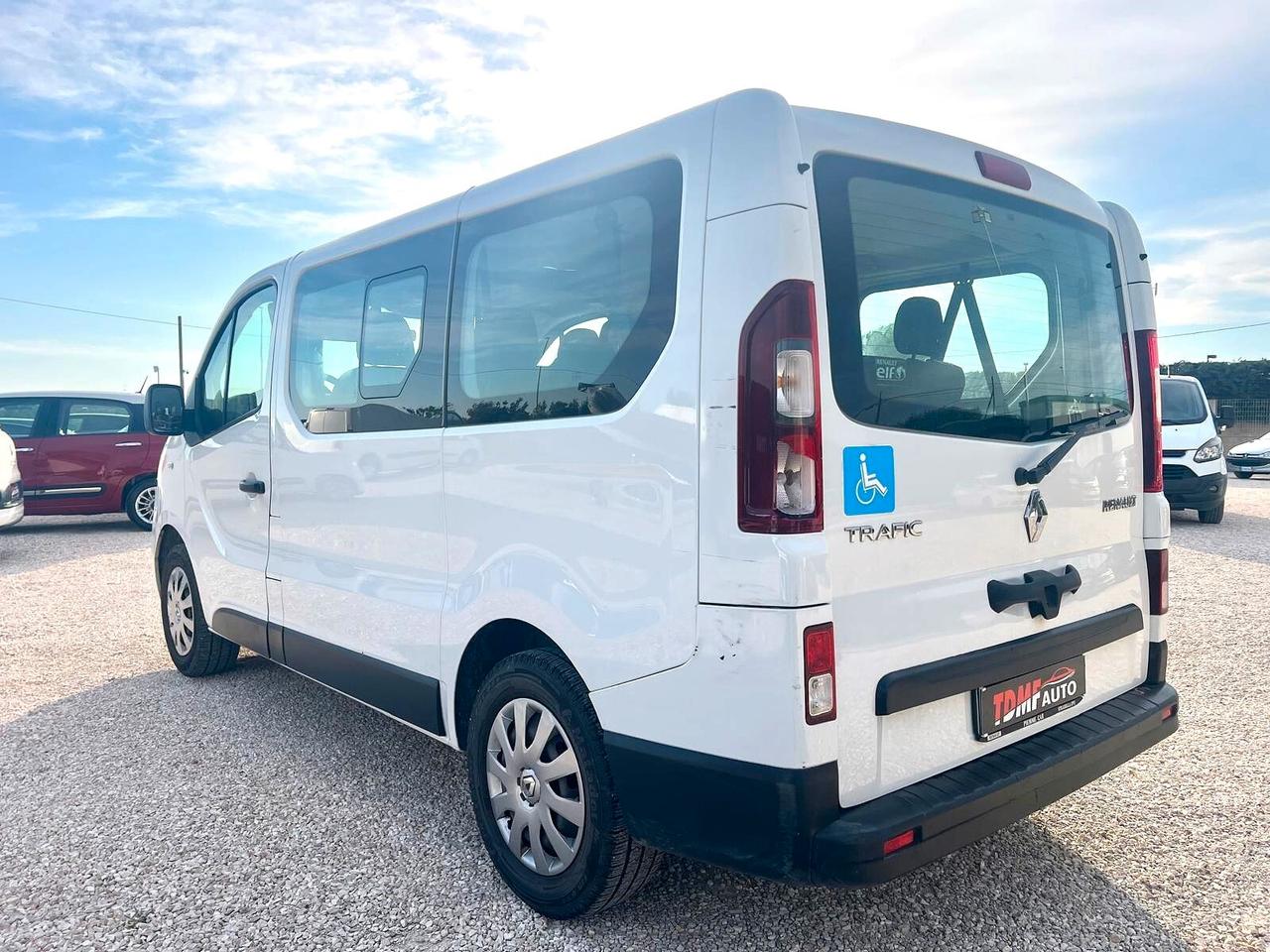 Renault Trafic 1.6 dci 9 posti