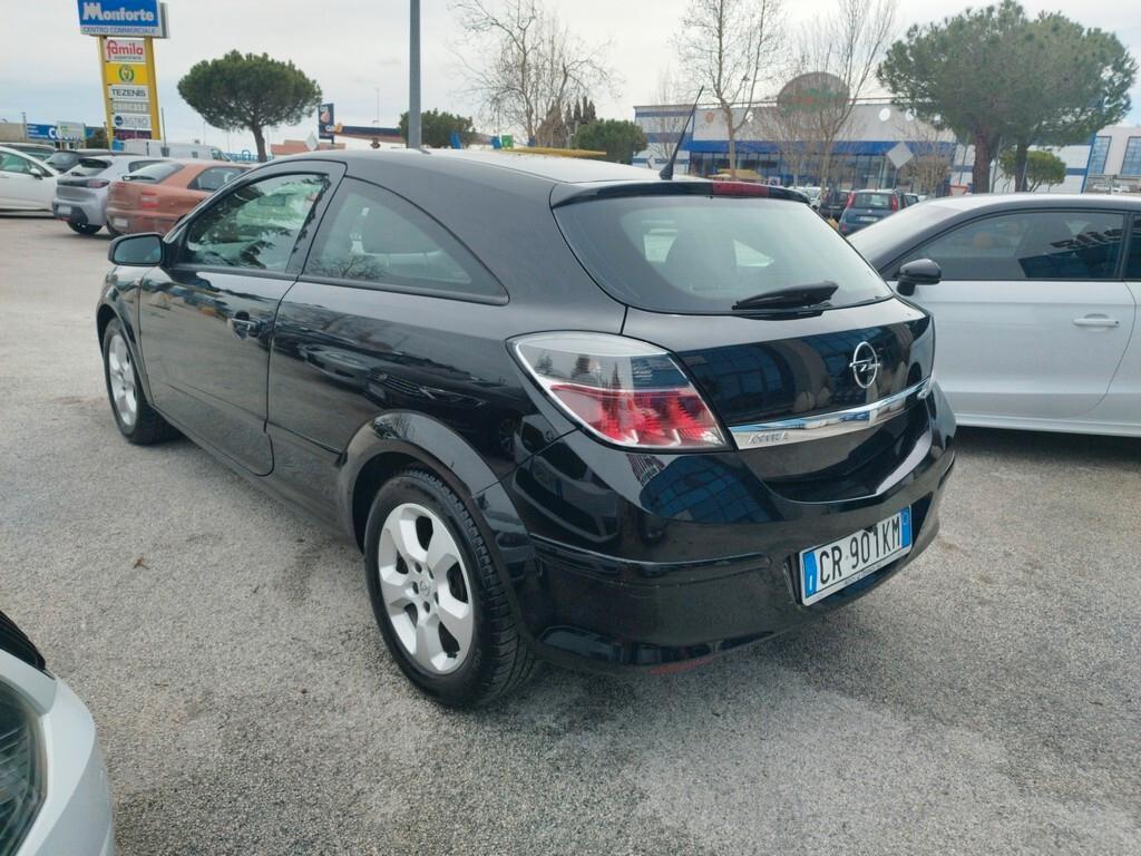 Opel Astra GTC 1.6 16V Twinport