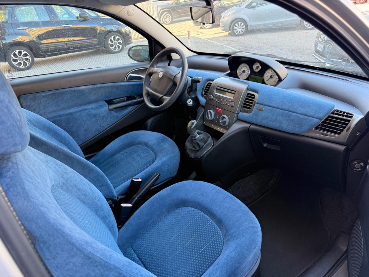 Lancia Ypsilon 1.2 16V Argento