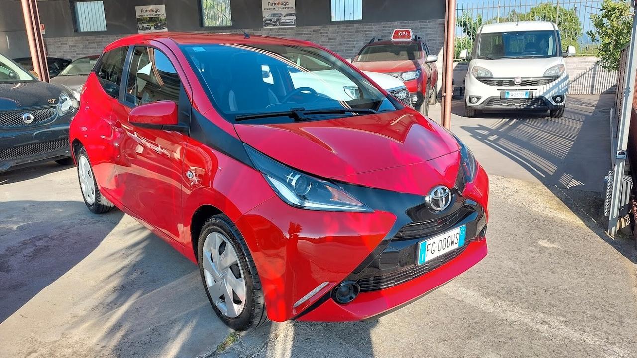 Toyota Aygo 1.0 VVT-i 69 CV 5 porte 2017