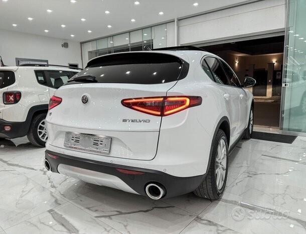 Alfa Romeo Stelvio 2.2 Turbodiesel 210 CV AT8 Q4 S