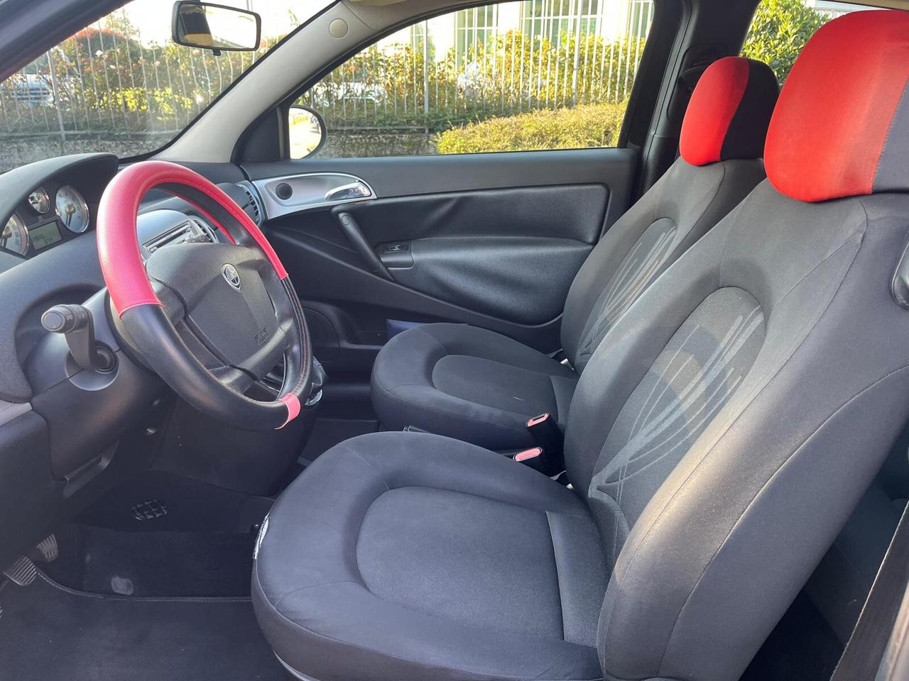 Lancia Ypsilon 1.3 MJT 75 CV Platinum