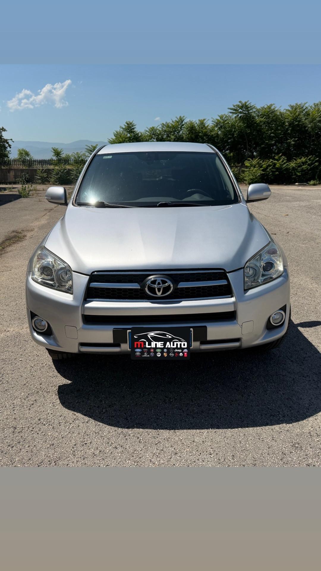 Toyota RAV 4 RAV4 2.2 D-4D 150 CV DPF Luxury