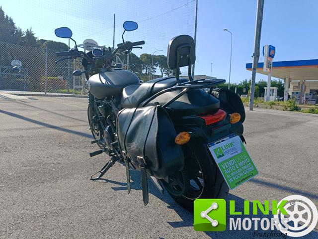 HARLEY-DAVIDSON Street 750 S