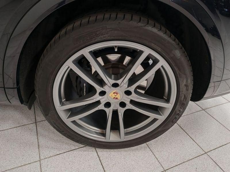 Porsche Cayenne Cayenne 3.0 V6 E-Hybrid Platinum Edition