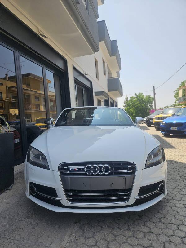 Audi TT RS TTS roadster 2.0 tfsi quattro 272cv s-tronic