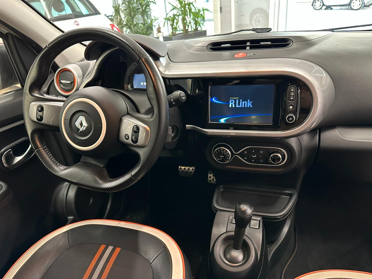 Renault Twingo TCe 90 CV EDC Intens