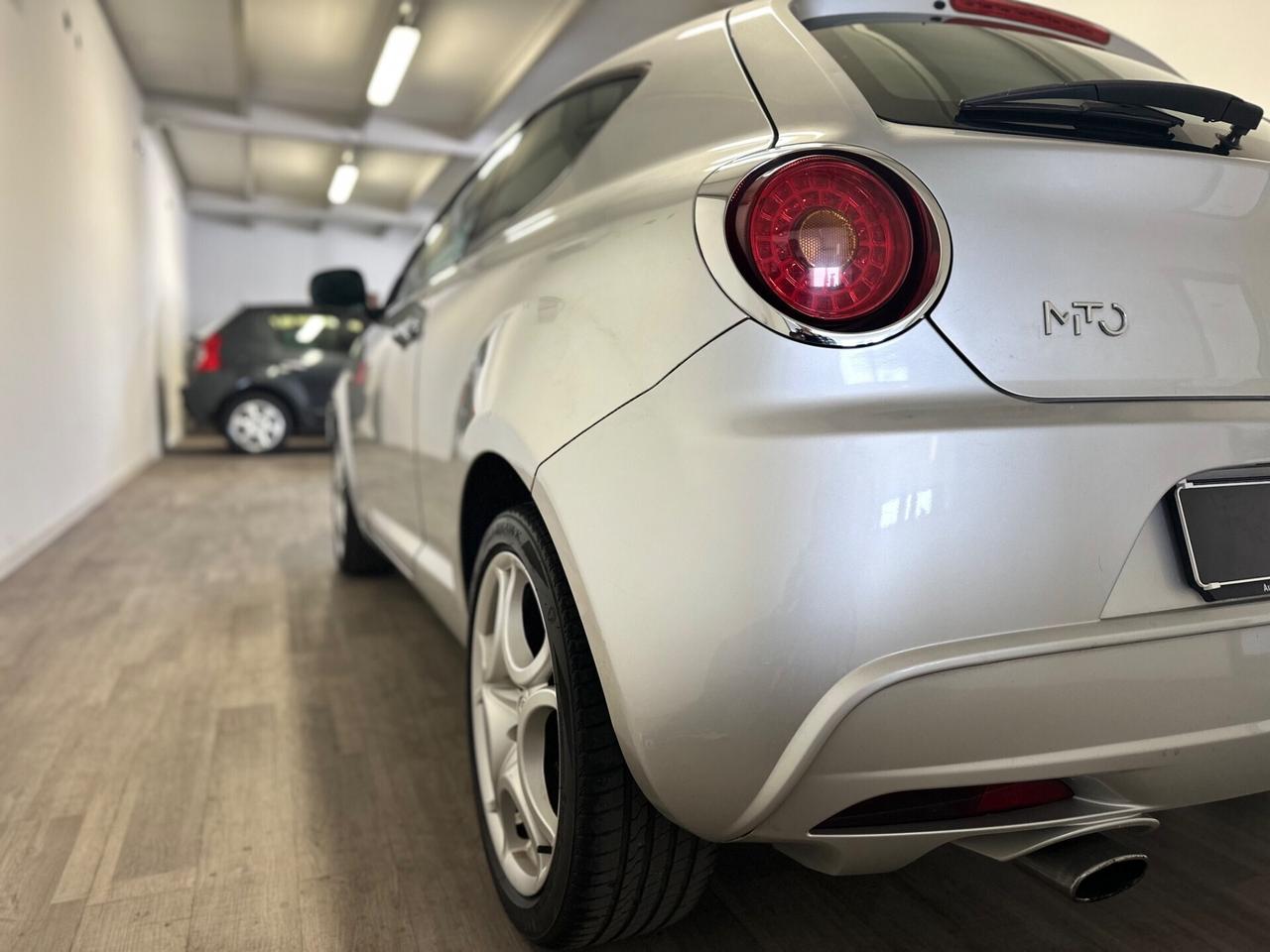 Alfa Romeo MiTo 1.6 JTDm-2 S&S Distinctive Sport Pack NEOPATENTATI
