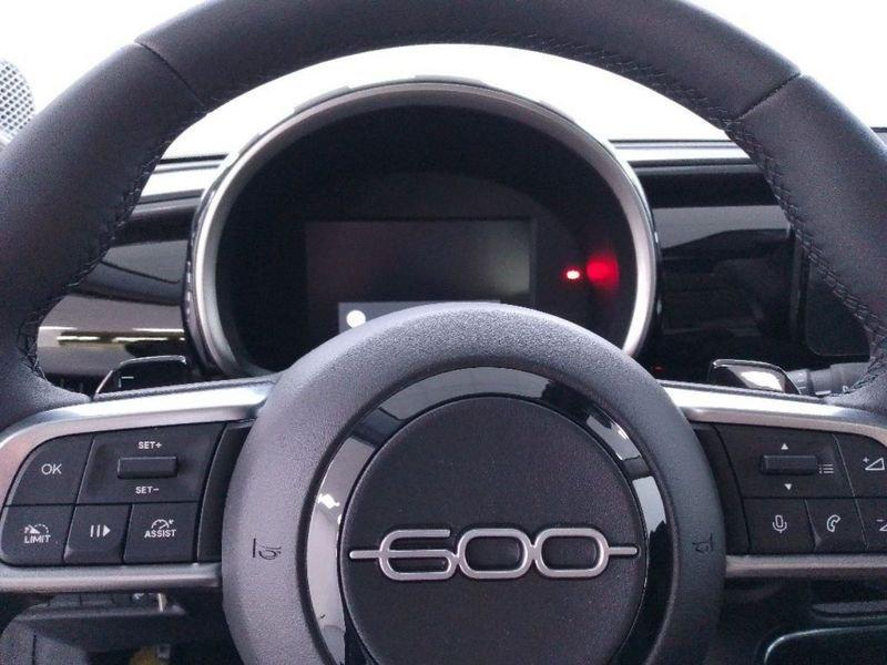 FIAT 600 1.2 hybrid Icon 145cv auto