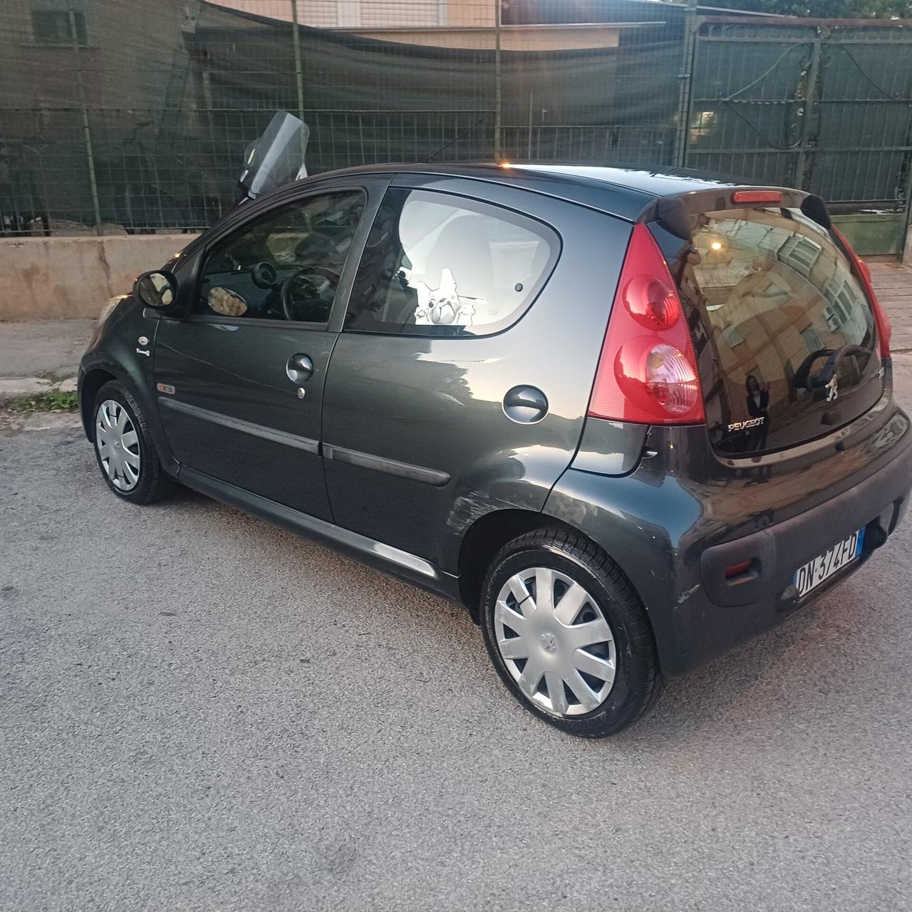 Peugeot 107 1.0 68CV 5p. Sweet Years