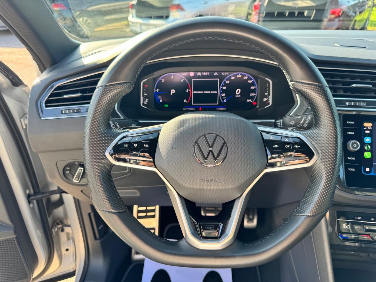 Volkswagen Tiguan R-LINE 2.0 TDI 150 CV DSG 4MOTION