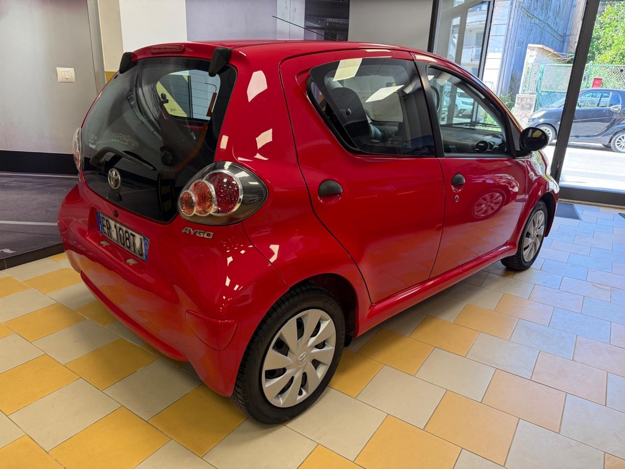 Toyota Aygo 1.0 12V VVT-i 5 porte Lounge Connect