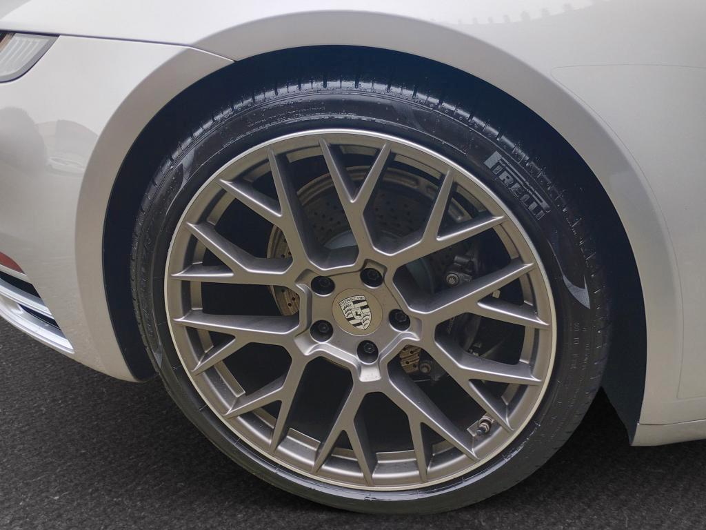 Porsche 911 Cabrio 3.0 Carrera auto