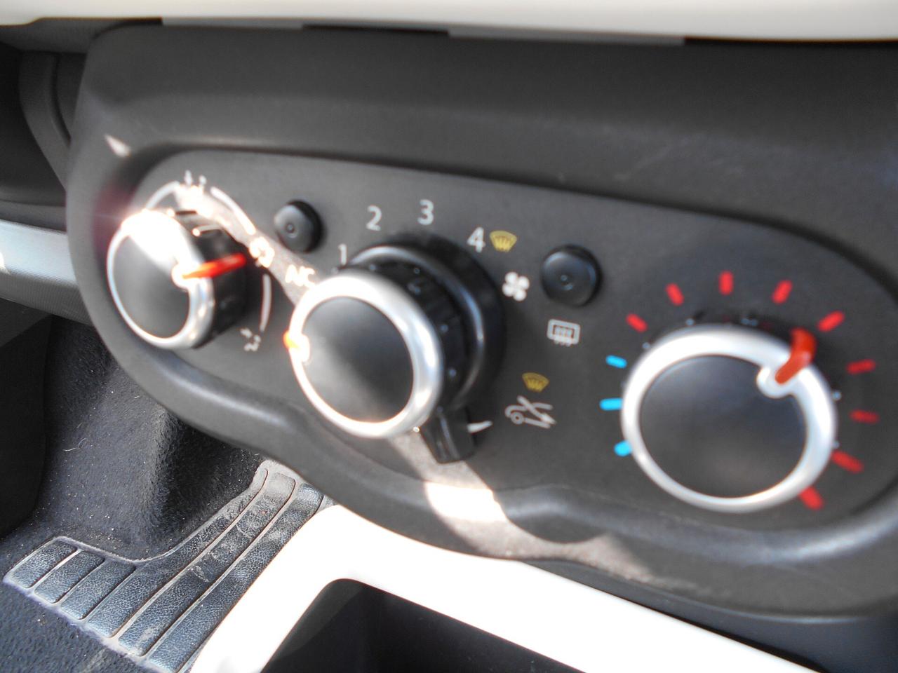 Renault Twingo 1.0 SCE