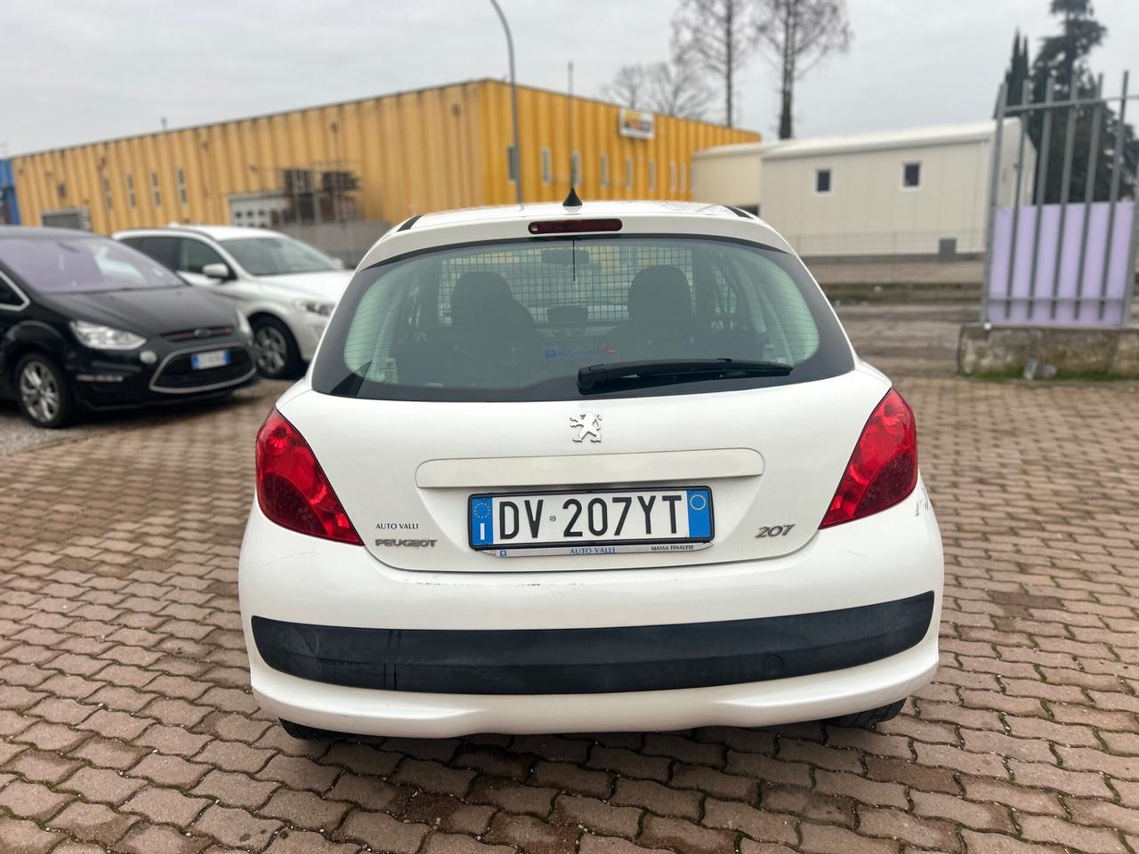 Peugeot 207 1.4 HDi 70CV 3p. XS autocarro