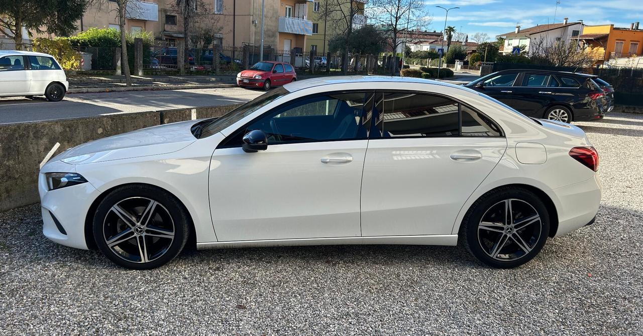 Mercedes-benz A 180 SEDAN d 2.0 115 Automatic Sport