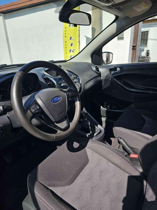 FORD Ka+ 1.2 Ti-VCT 85CV Black & White - White