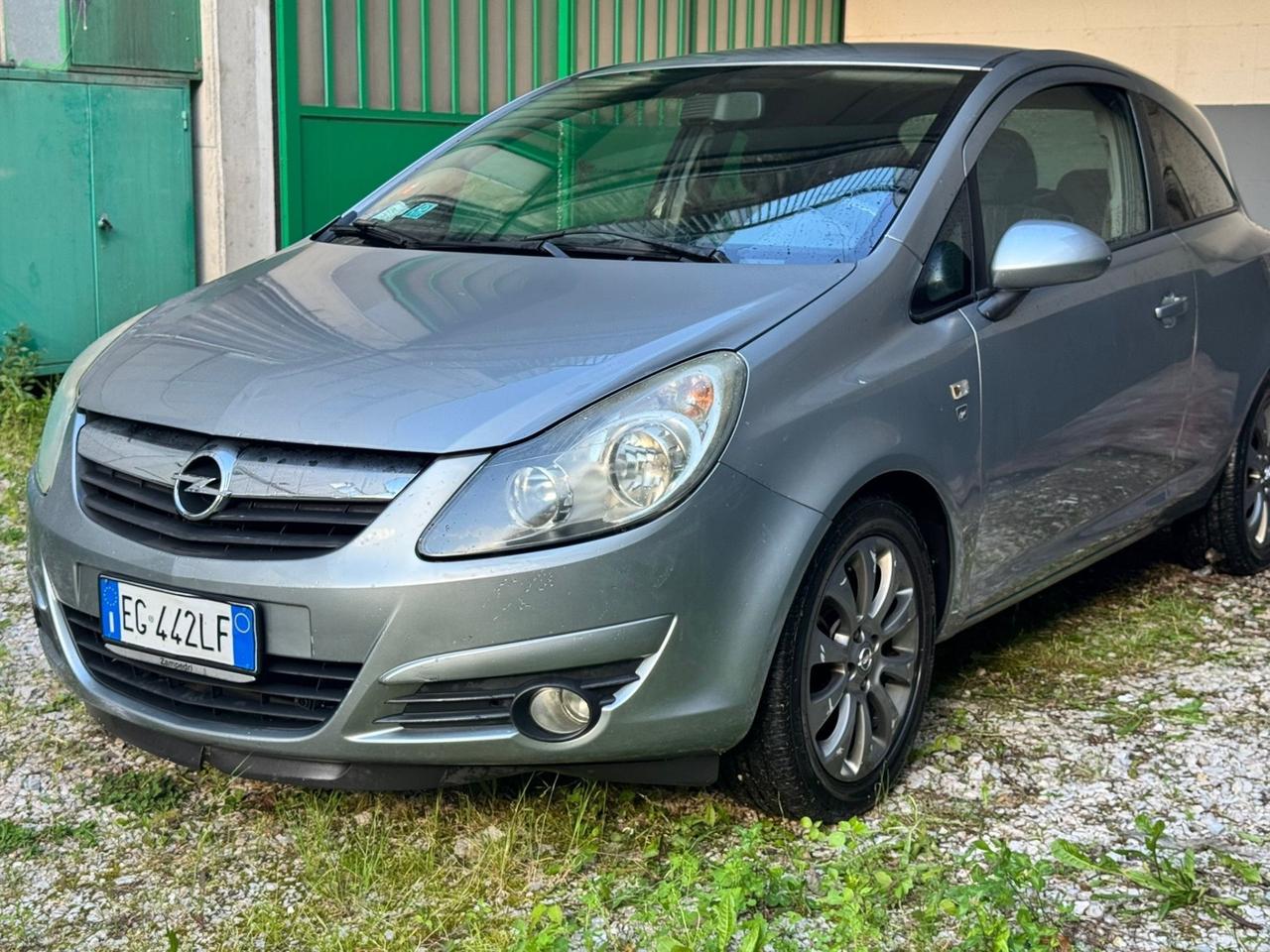 Opel Corsa 1.2 3 porte Elective NEOPATENTATI