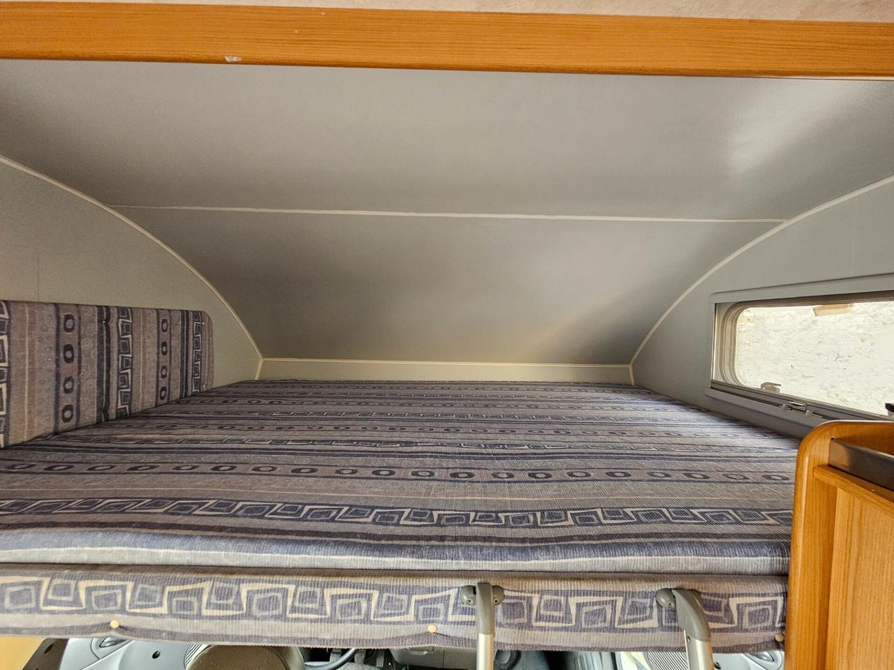 Mansardato 6 posti letto gemellato 85.000km