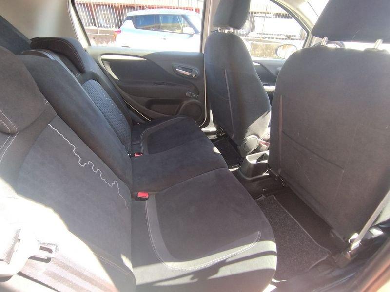 FIAT Punto Punto 1.4 8V 5 porte Natural Power Lounge