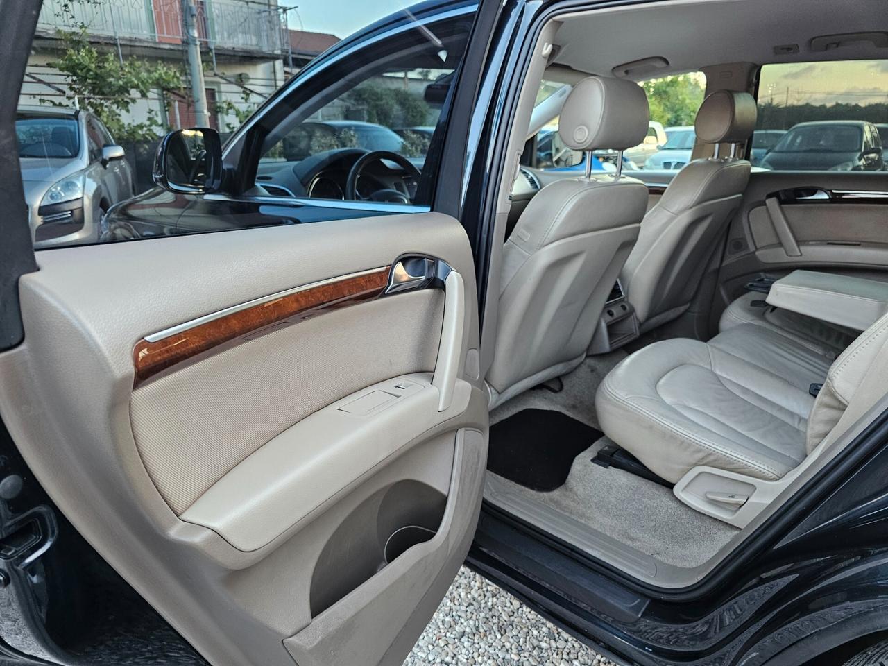 Audi Q7 3.0 V6 TDI 233CV quattro tiptronic