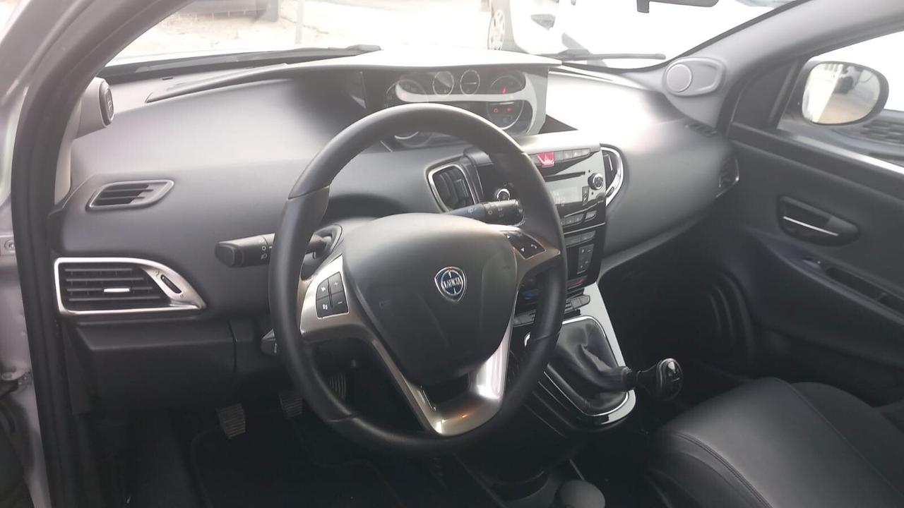 Lancia Ypsilon 1.3 MJT 16V 95 CV 5 porte S&S Platinum