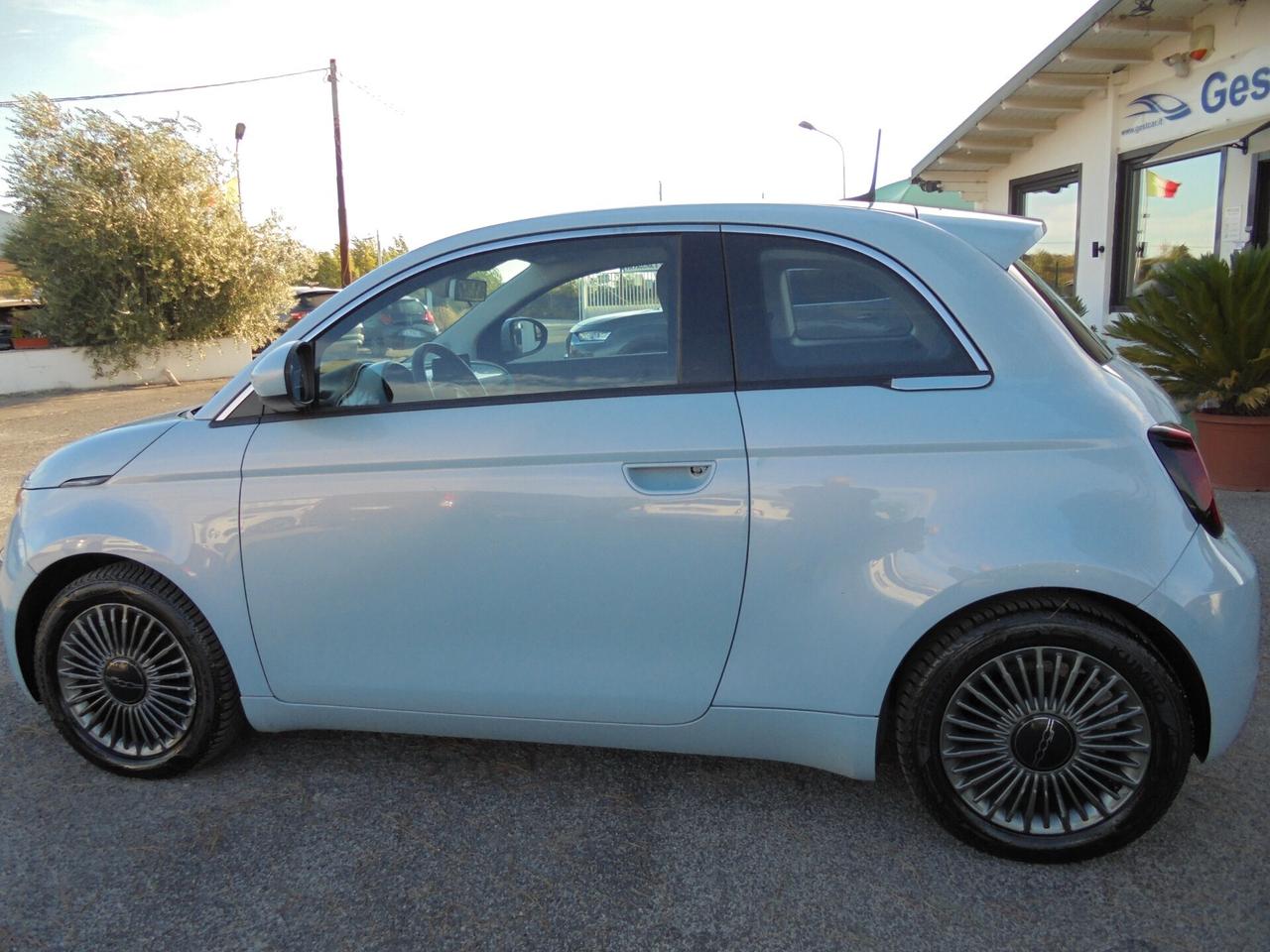 Fiat 500 500e Berlina 42 kWh Icon