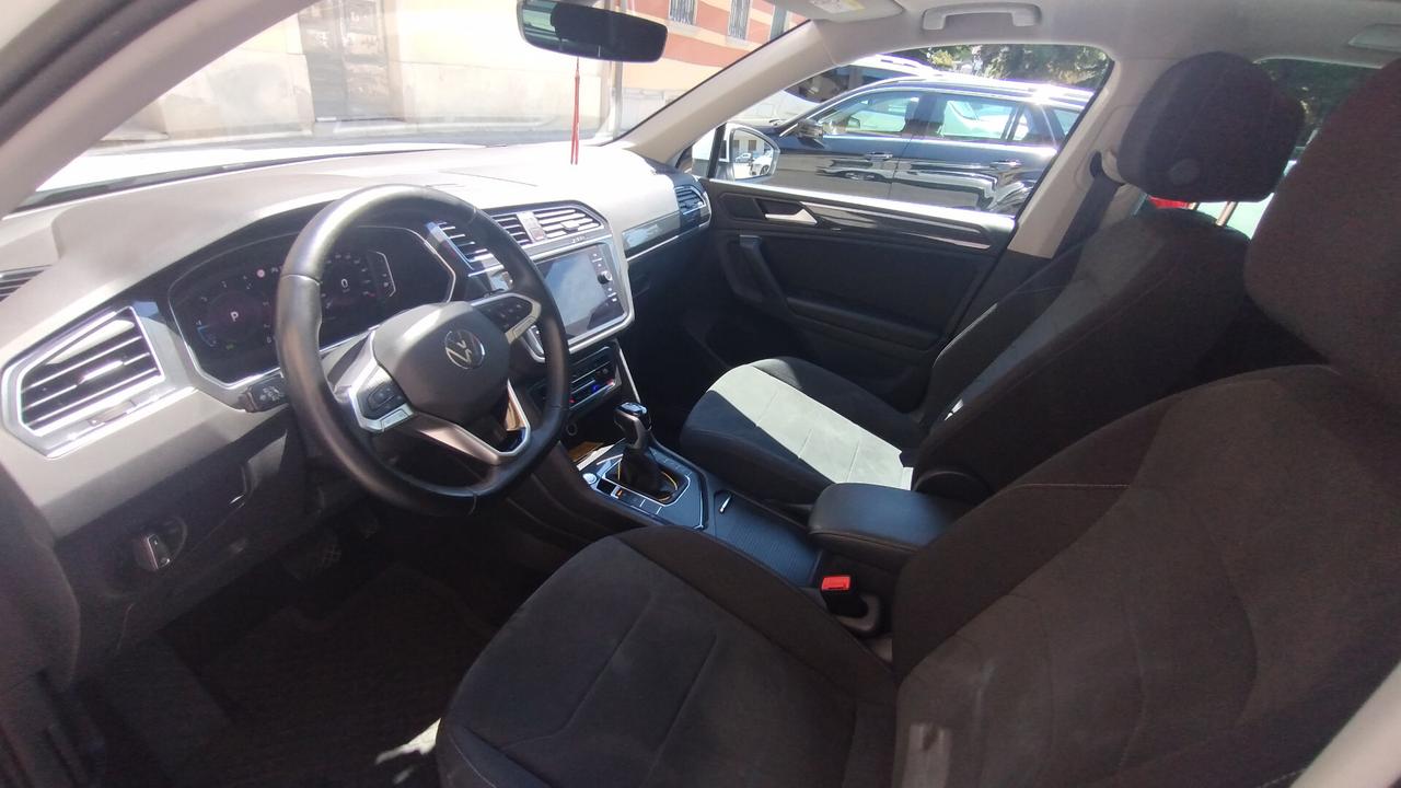 Volkswagen Tiguan 2.0 TDI 150 CV SCR DSG Elegance
