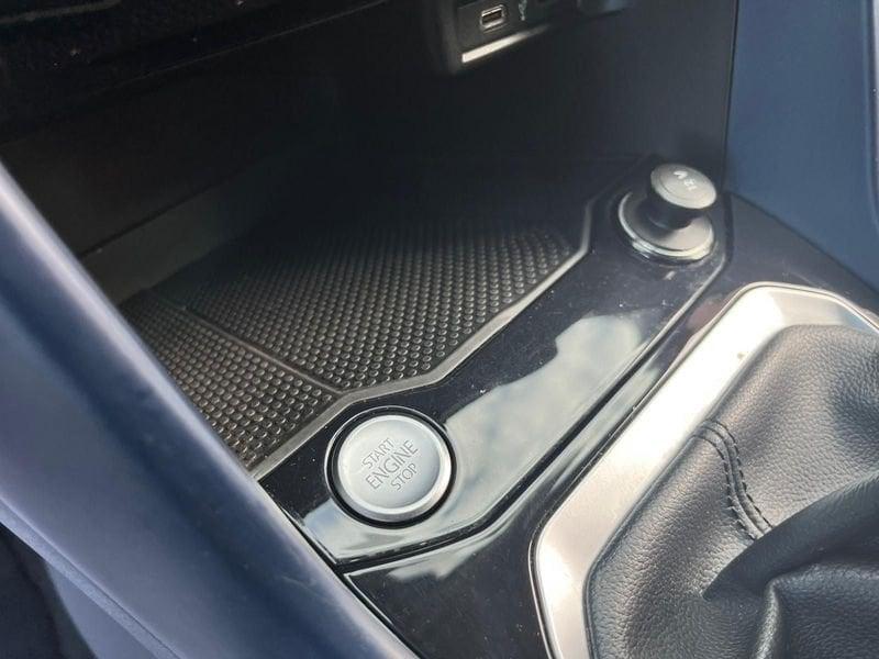 Volkswagen T-Roc 1.6 TDi UNITED-KEYLESS START/COCKPIT