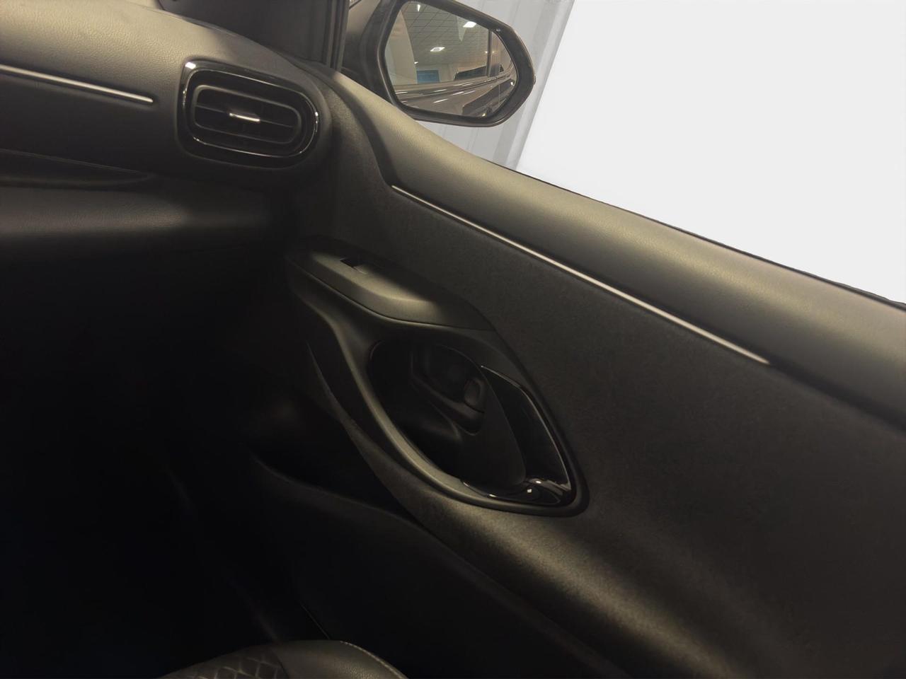 Toyota Yaris 1.5h Lounge