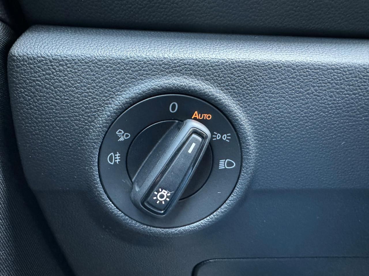 Volkswagen T-Roc 1.0 TSI 115CV Edition Plus / No Vincoli / IQ LIGHT