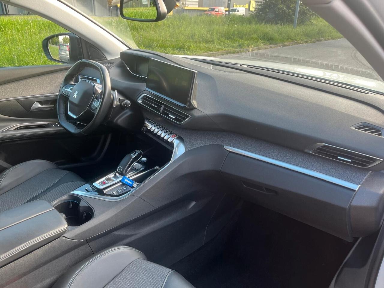 Peugeot 3008 BlueHDi 130 S&S Allure