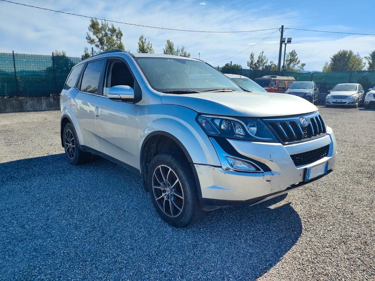 Mahindra XUV500 2.2 16V AWD W10