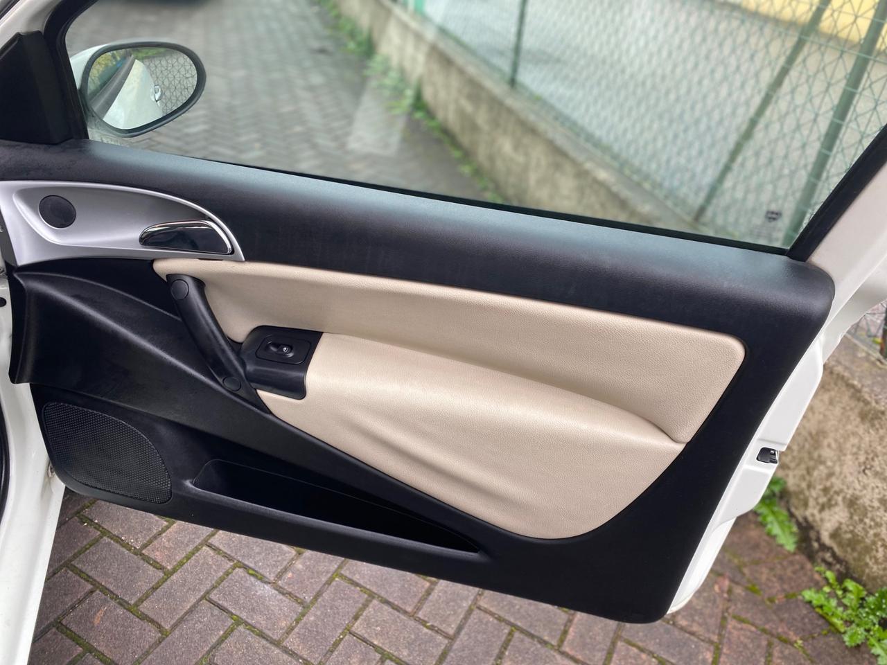 Lancia Ypsilon 1.4 Ecochic GPL interni pelle