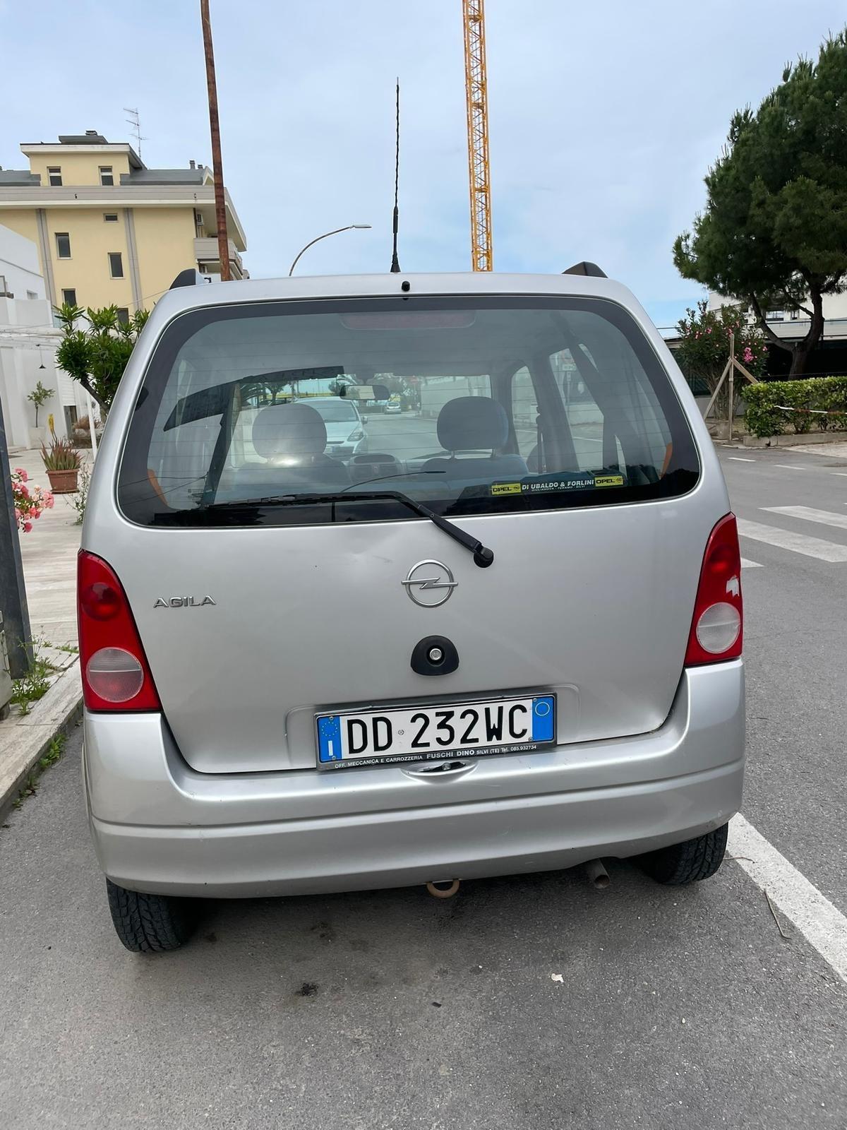 Opel Agila 1.0 benzina neopatentati