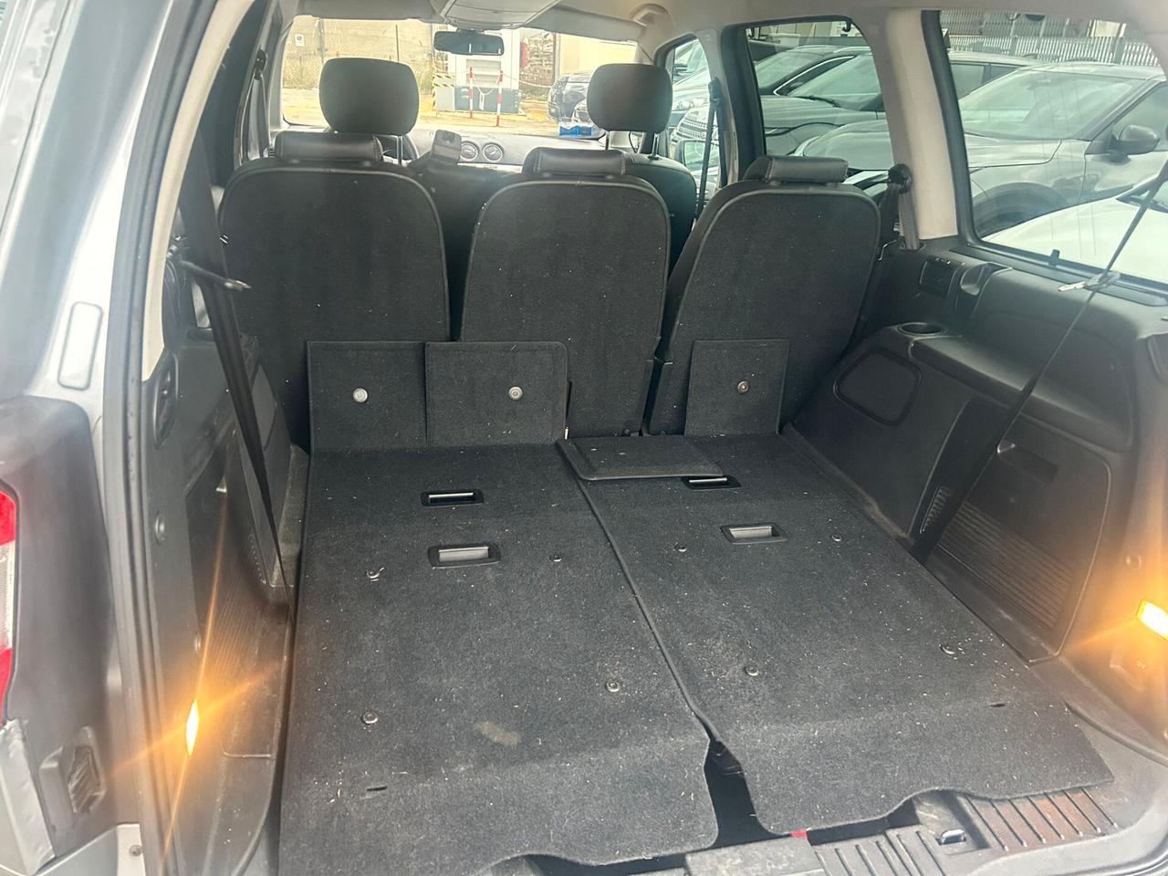 Ford Galaxy 2.0 TDCi 7 POSTI 2011