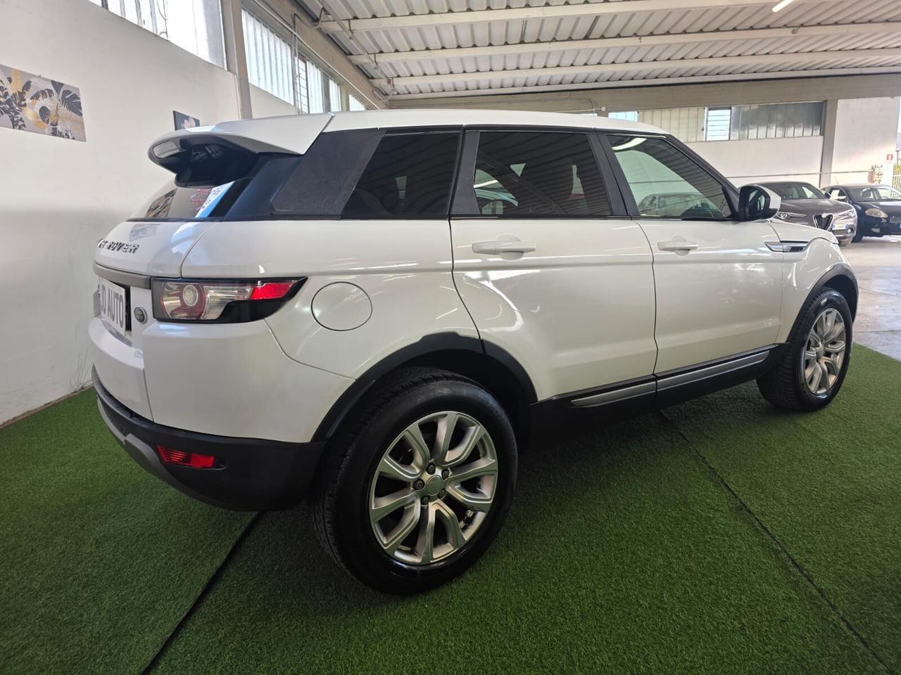 Land Rover Range Evoque 2.2 TD4 5p. Prestige