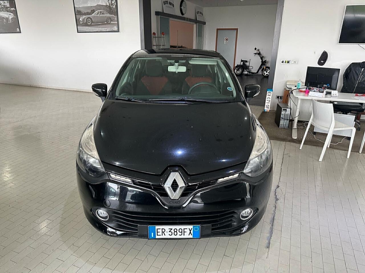 Renault Clio 1.2 75CV 5 porte METANO