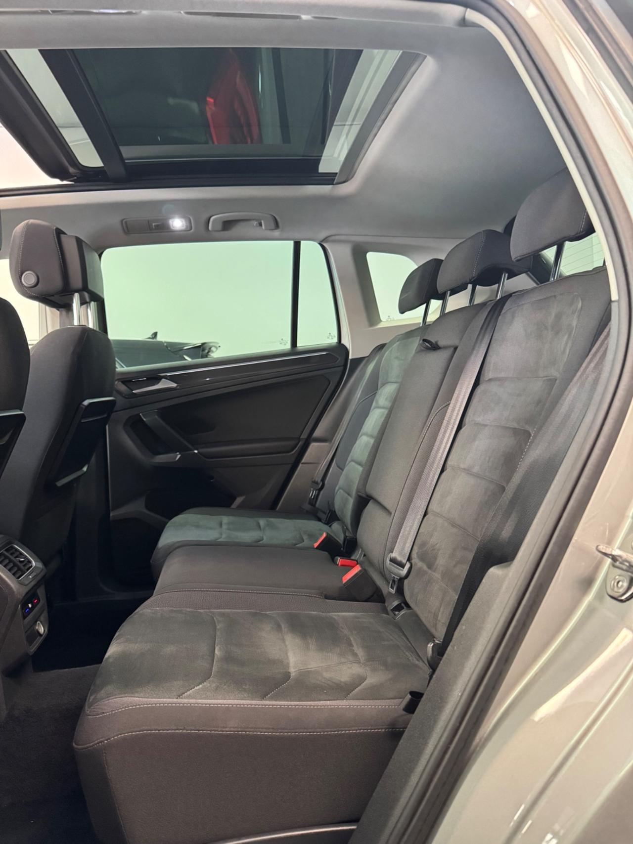 VW TIGUAN 2.0 240 CV 4MOTION R-LINE TETTO