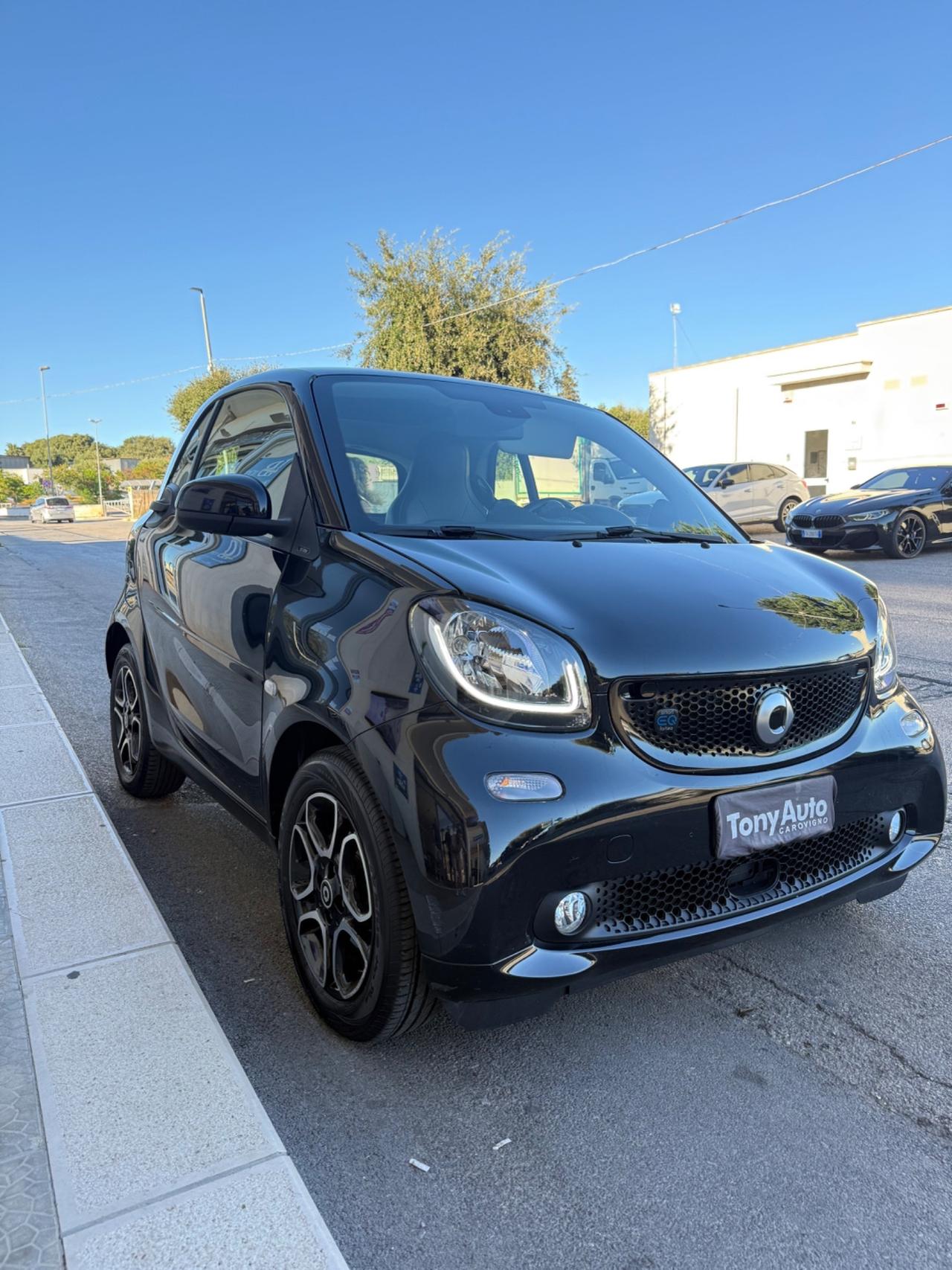 Smart ForTwo Prime TETTO PANORAMICO,INTERNI IN PELLE,TELECAMERA,NAVIGATORE.FULL LED,BLUETOOTH
