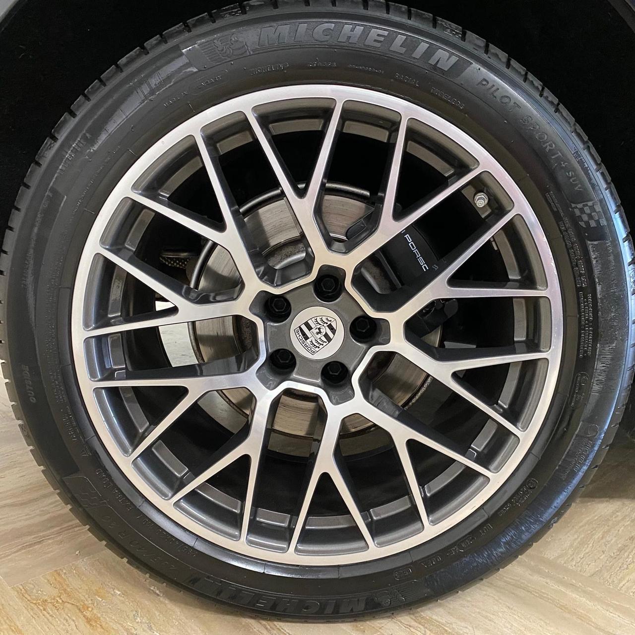 PORSCHE MACAN 2.0 NY 2023 TETTO APRIBILE