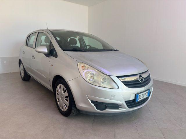 OPEL Corsa 1.2 5 porte Cosmo