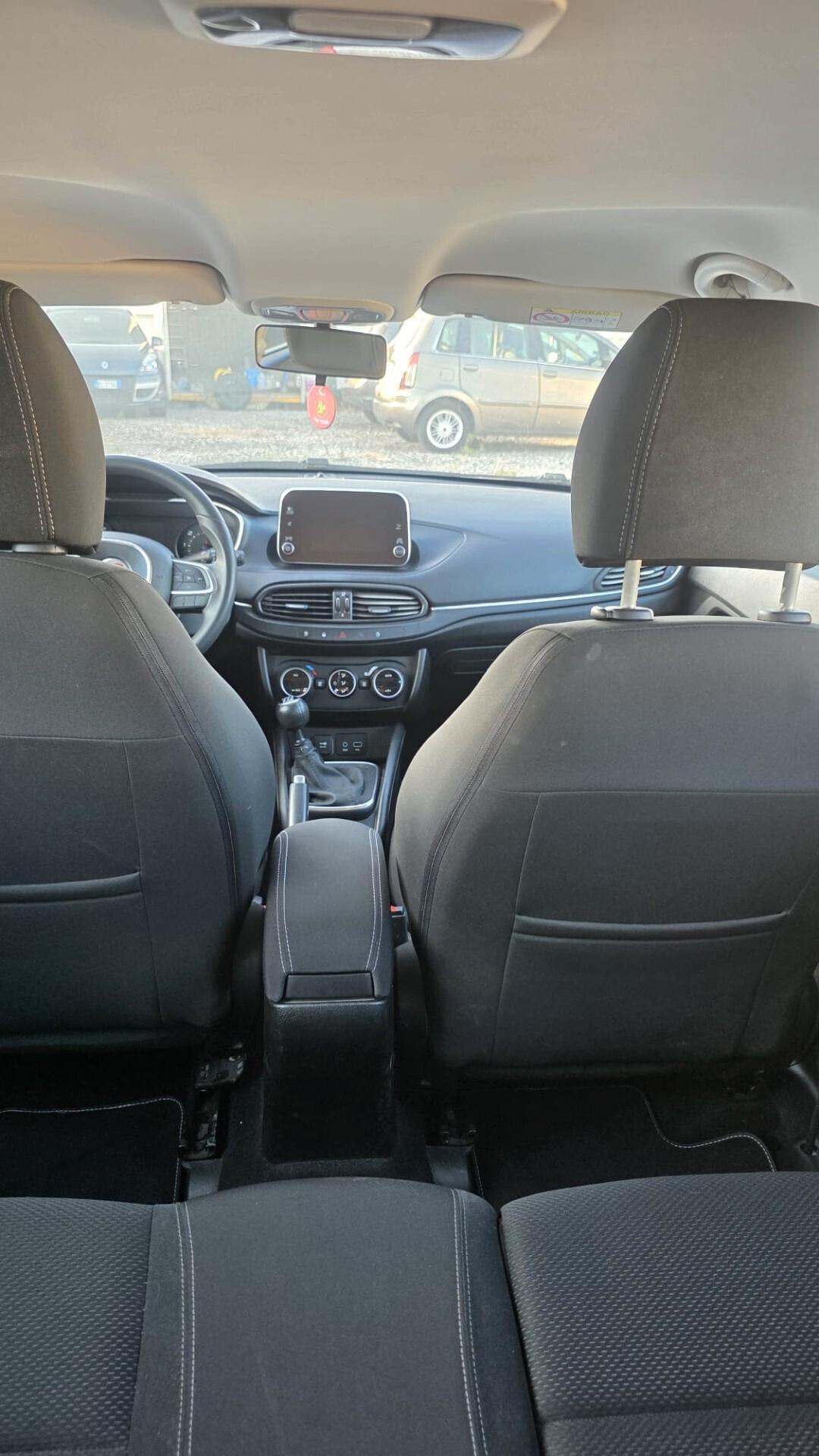 Fiat Tipo 1.6 Mjt S&S SW Lounge
