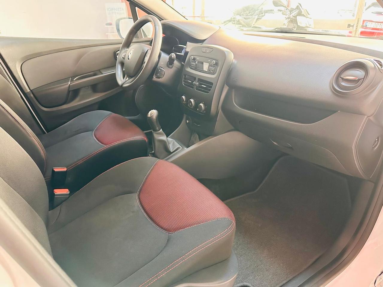 Renault Clio 1.2 75CV 5 porte Wave