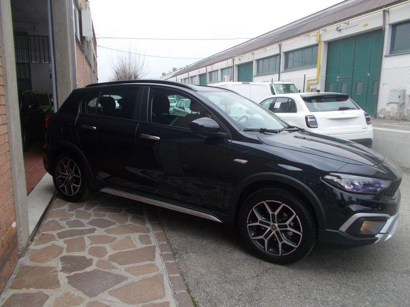 FIAT Tipo Cross 1.5 T4 130cv Hybrid DCT Cross 338.7575187 MASSARI MARCO KM. ZERO