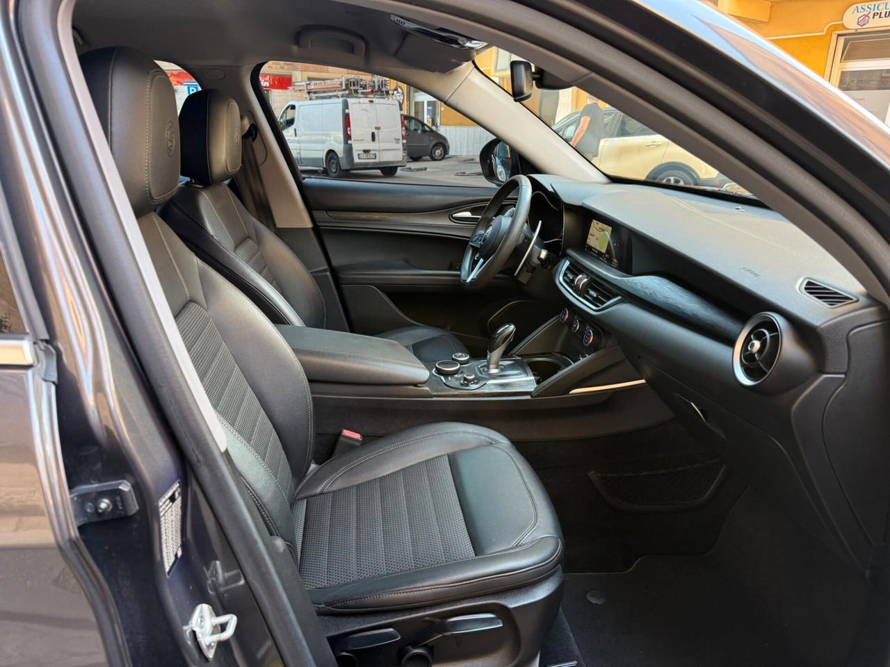 Alfa Romeo Stelvio 2.2 Turbodiesel 180 CV