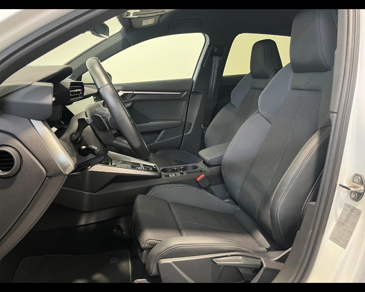 AUDI A3 SPORTBACK 40 TDI S-TRONIC QUATTRO S-LINE