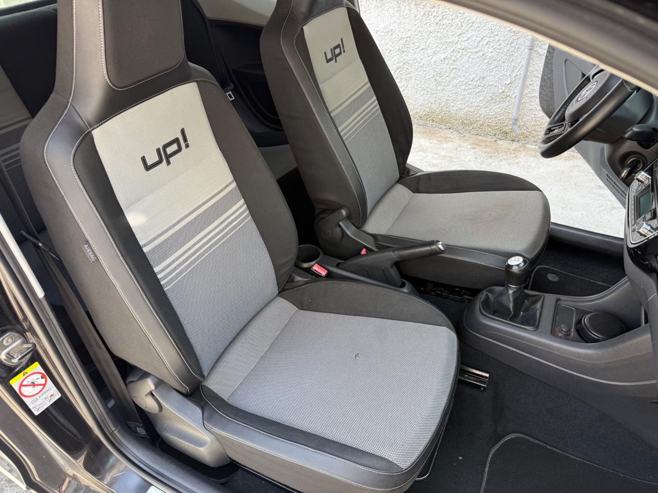 Volkswagen up! 1.0 75 CV 3p. high up!