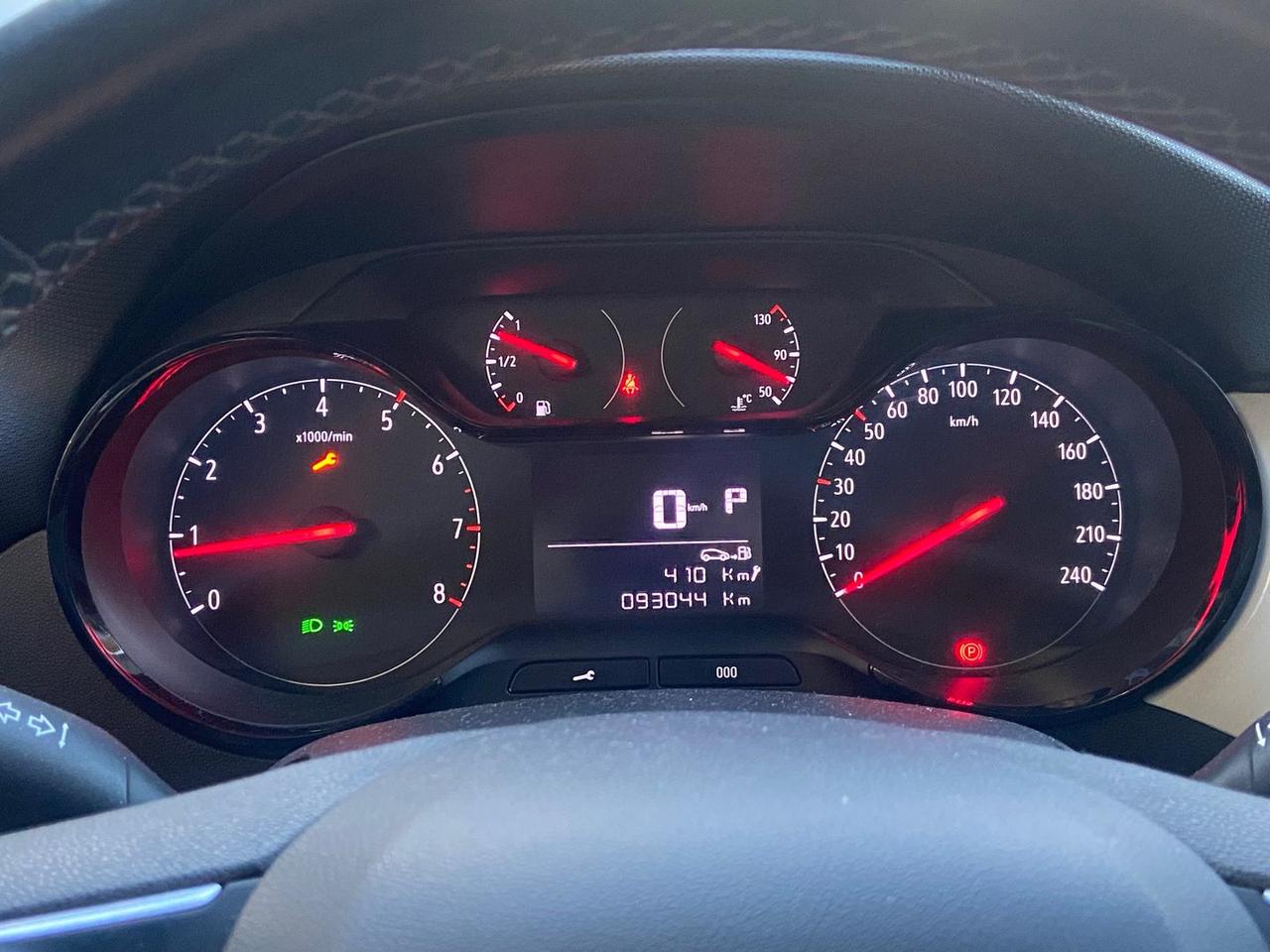 Opel Crossland X Innovation 1.2 #9187