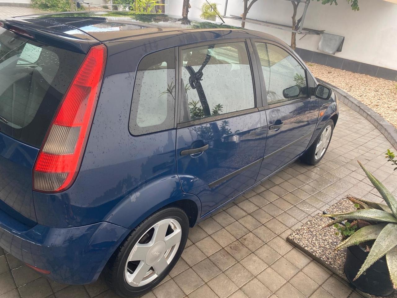 Ford Fiesta 1.4 16V 5p. Zetec